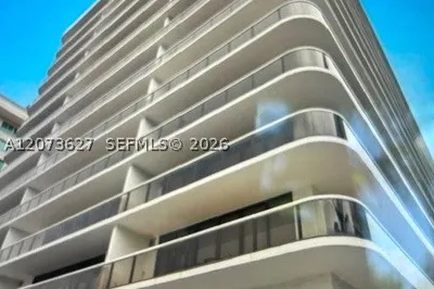 9455 Collins Ave #1102 1