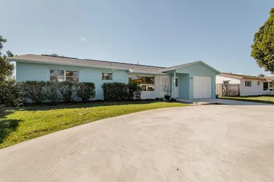 182 SE 27th Avenue 1