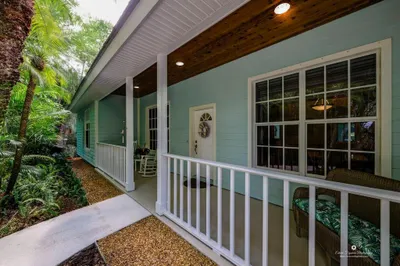 5415 SW Landing Creek Drive 1