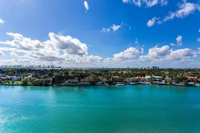 5600 Collins Ave #16N 1