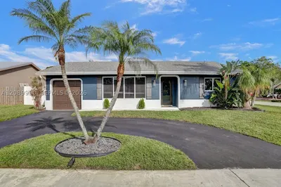 8501 NW 53rd St 1