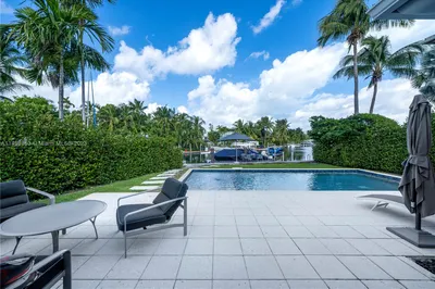 1277 Biscaya Dr 1