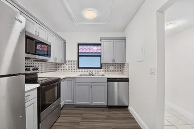 2121 W WOOLBRIGHT Road #K202 1