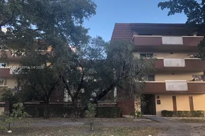 685 Miller Drive #404E 1