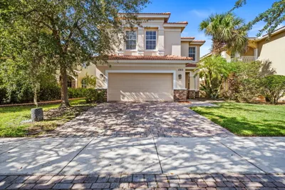 1003 NW Leonardo Circle 1