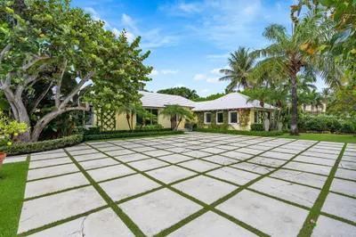 220 Arabian Road 1