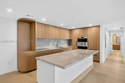 1176 97th ST #501 1