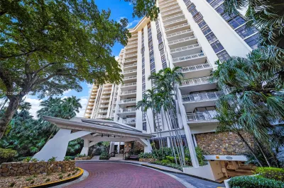 1000 Quayside Terrace #1407 1