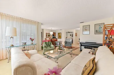 3385 Jog Park Drive 1