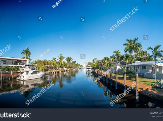 Communities with a Marina or Private Dock in North Palm Beach