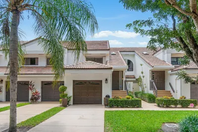 2706 Black Oak Way #2706 1
