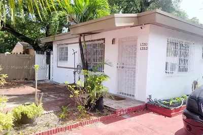 1540 NW 32nd St 1