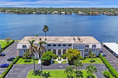 2160 Ibis Isle Rd #3 1