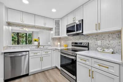 5250 SE Seascape Way #102 1