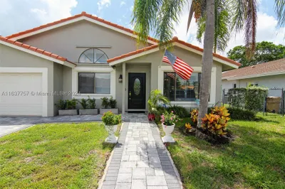 1611 SW 102nd Ter 1