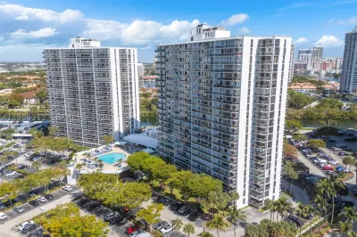 3731 N Country Club Dr #1427 1
