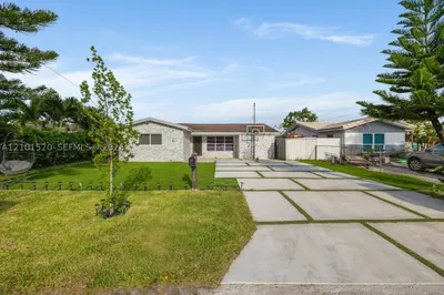 2340 N 66th Ter 1