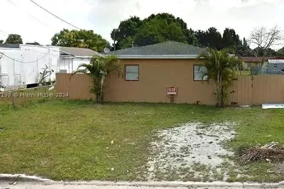 712 20th N St 1