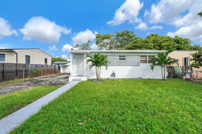 2311 NW 140th St 1