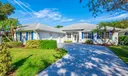 736 Hampton Woods Lane Sw Photo