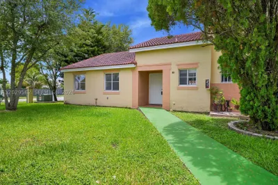 200 NW 114th Ave #22-101 1