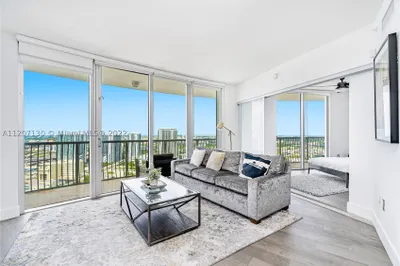 1750 N Bayshore Dr #3914 1