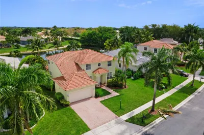 12775 Hyland Cir 1
