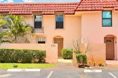 7361 SW 26th Ct #84 1