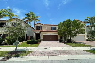8858 NW 101st Pl 1