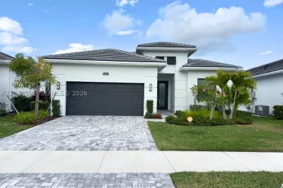 5444 SW Saint Armands Way 1