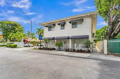 6647 SW 59th Pl #104 1