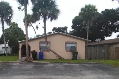 2889 SW 19th Place #B 1