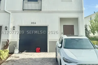 856 SW 11th Way 1