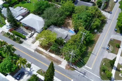 007-714-W-Pine-St-Lantana
