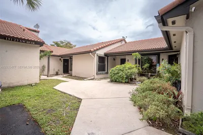 15125 SW 48th Ter #G-99 1