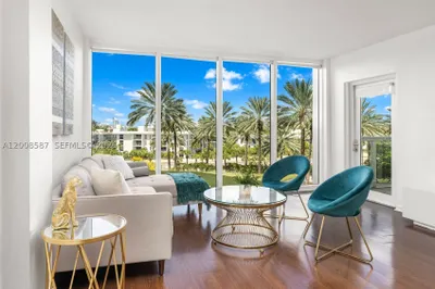 10275 Collins Ave #327 1