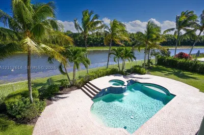 1422 Victoria Isle Dr 1