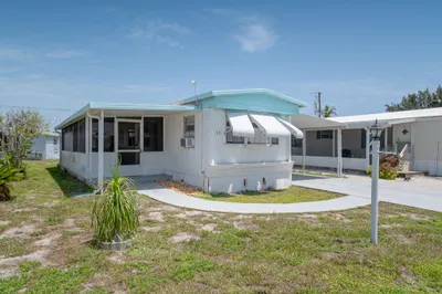 10885 SE Federal Hwy 32 Highway 1