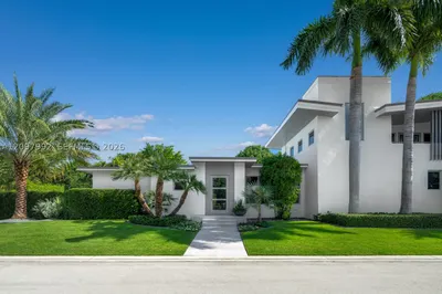 123 W Dilido Dr 1