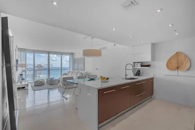 465 Brickell Ave #2703 1