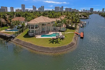 1130 Harbor Ct 1