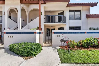 3470 SE Martinique Trace #103 1