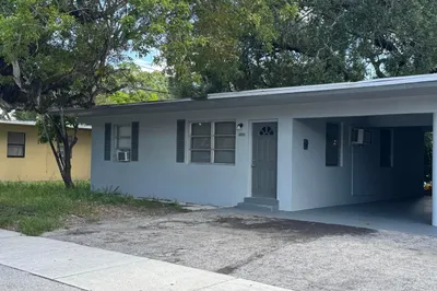 304 NW 14th Avenue 1