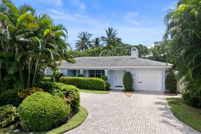 1216 Crestwood Drive 1