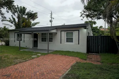 1141 SW 8th Ter 1