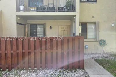 8041 Southgate Blvd #H6 1