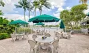 Chippers Nineteenth Hole Restaraunt Dining Out side By The Pool