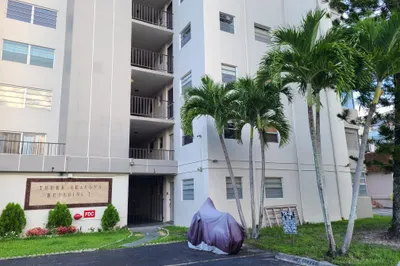 16450 Miami Drive #208 1