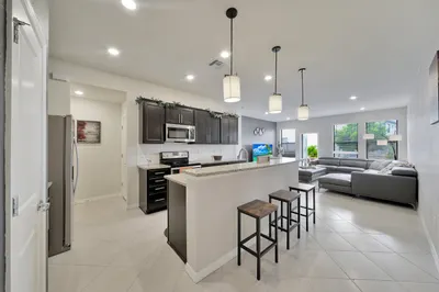 Kitchen views (3)