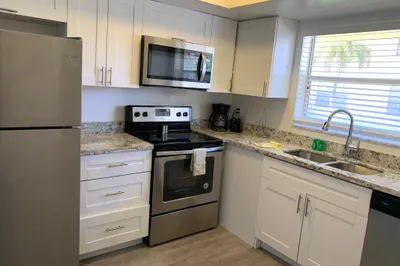 3236 NE 11th Street #1 1